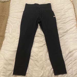 Vuori leggings size small in navy